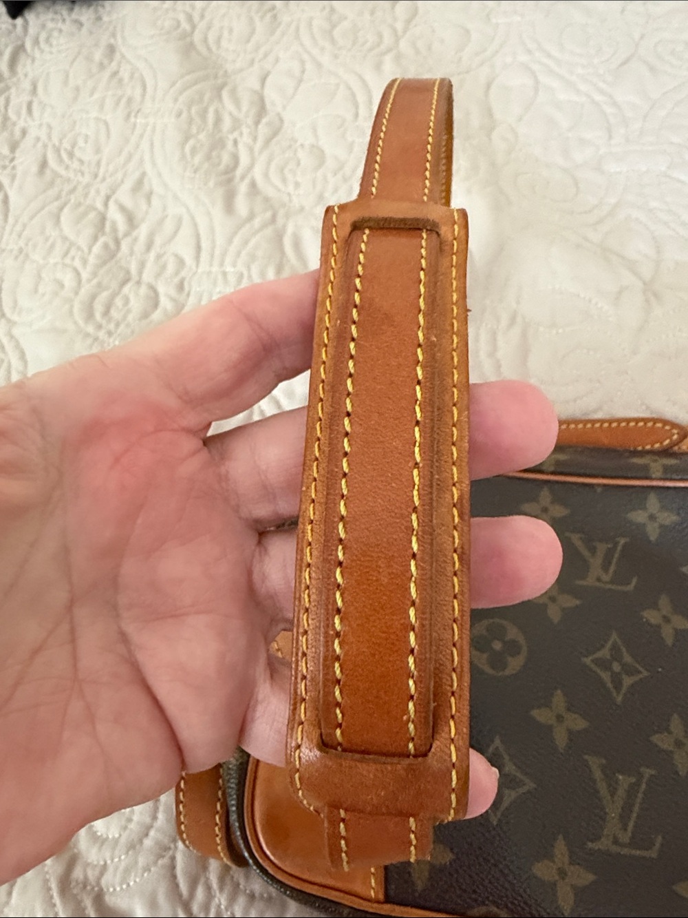 Vintage Louis Vuitton Monogram Crossbody in Brown and Tan - Picture 4 of 17